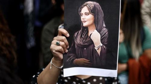 Iranul a executat peste 1600 de persoane în 2025 inclusiv 48 de femei spânzurate, un record din 1989