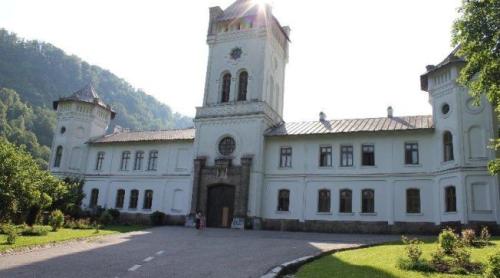 Fabuloasa Românie. La Tismana, într-o grădină