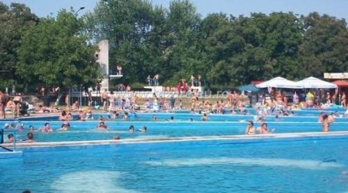 Fabuloasa Românie. De 1 Mai, hai, la băi, la 1Mai!