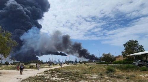 Emiratele Arabe Unite au efectuat lovituri militare asupra Iranului: un atac din aprilie a lovit o rafinărie de petrol de pe insula Lavan