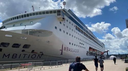 Bordeaux: 1.700 de persoane izolate pe un vas de croaziera după moartea unui pasager