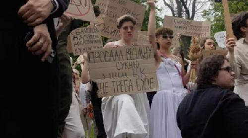 Manifestație împotriva discriminării LGBTQ la Kiev