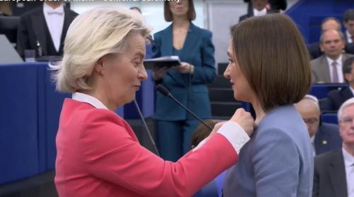 Maia Sandu, decorată cu Ordinul de Merit European alături de Angela Merkel și Volodimir Zelenski: „Moldovenii au câștigat această distincție”