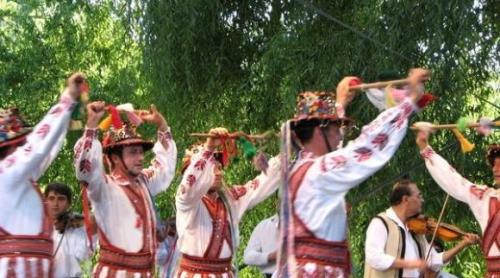 Tradiţii şi superstiţii. Căluşarii de la Vîlcele. Taina căluşului şi luatul din căluş