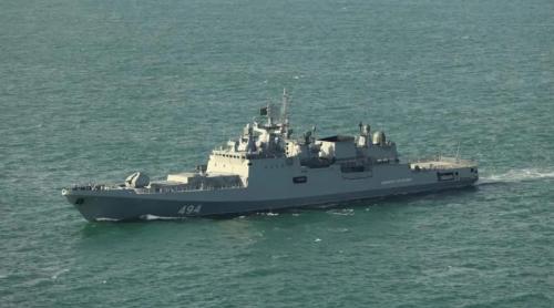 „A fost ireal”: O navă de război rusă a tras focuri de avertisment spre iahtul unor pensionari britanici în Canalul Mânecii