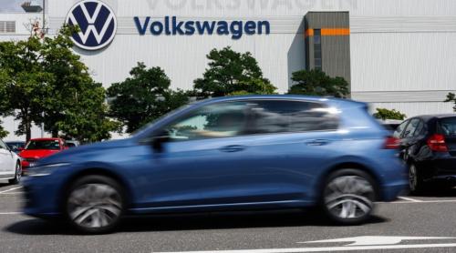 Economia Europei duduie. Directorul general al Volkswagen confirmă planurile de concediere a 50.000 de angajați