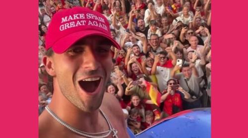 Ferran Torres a purtat o șapcă cu mesajul „Make Spain Great Again” pentru a sărbători victoria de la Cupa Mondială