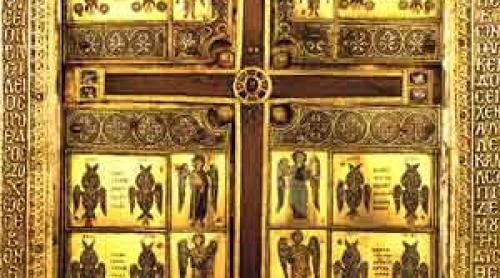 Calendar ortodox 1 august : Scoaterea Sfintei Cruci a Domnului