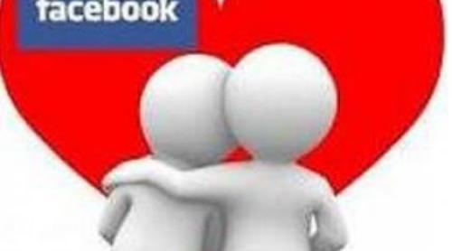 Anxietate sau fericire maximă? Ce tradează cuplurile care își expun viața amoroasă pe Facebook