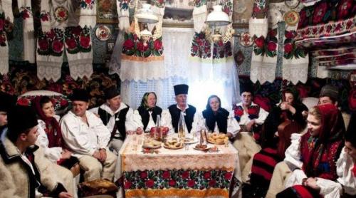 Tradiţii şi superstiţii. Reguli din bătrâni de stat la masă. Ce să faci, ca să nu te desparţi de bărbat