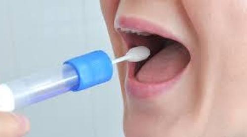 Saliva, dezinfectant al gurii, dar şi un barometru al stării de sănătate