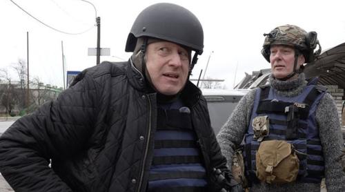 Boris Johnson supraviețuiește unui atac rusesc cu dronă asupra unui tren din Ucraina