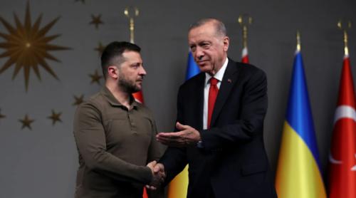 Erdogan a condamnat atacurile rusești și ucrainene asupra navelor comerciale din Marea Neagră într-o conversație cu Zelenski
