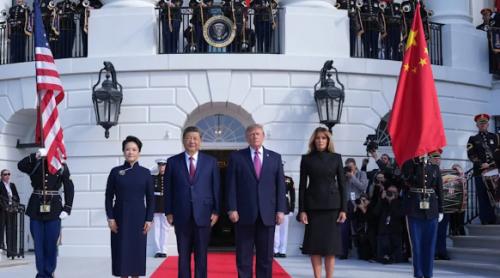 XI - Să răspundem așteptărilor poporului și să dăm dovadă de inițiativă istorică. Trump - Deciziile pe care le luăm astăzi în aceste domenii pot promova pacea și prosperitatea pentru decenii și decenii de acum înainte